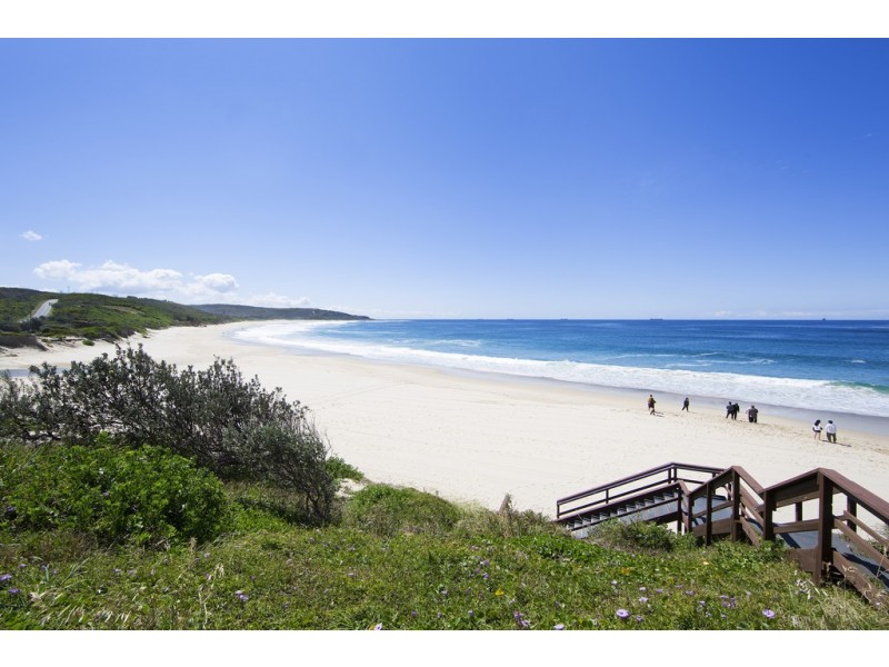 105 Surfside Drive, Catherine Hill Bay NSW 2281