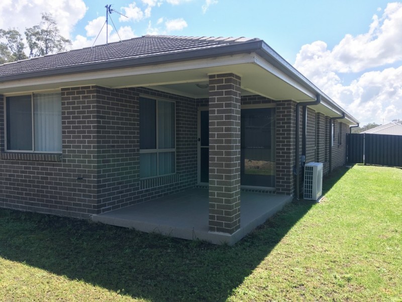 220 Johns Road, Wadalba NSW 2259