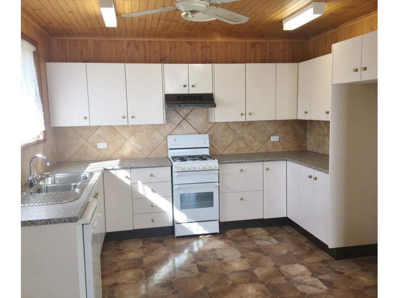 65 Thomas Walker Drive, Chittaway Bay NSW 2261