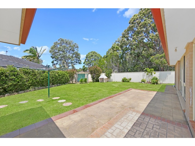 6 Bangalay Close, Blue Haven NSW 2262