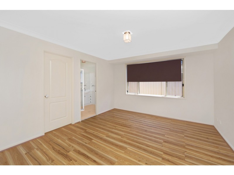 6 Bangalay Close, Blue Haven NSW 2262