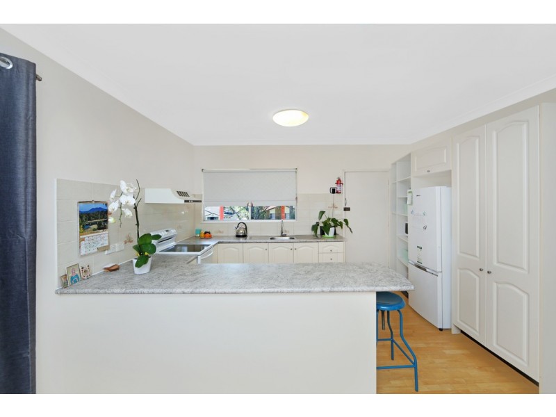 144 Cams Boulevard, Summerland Point NSW 2259