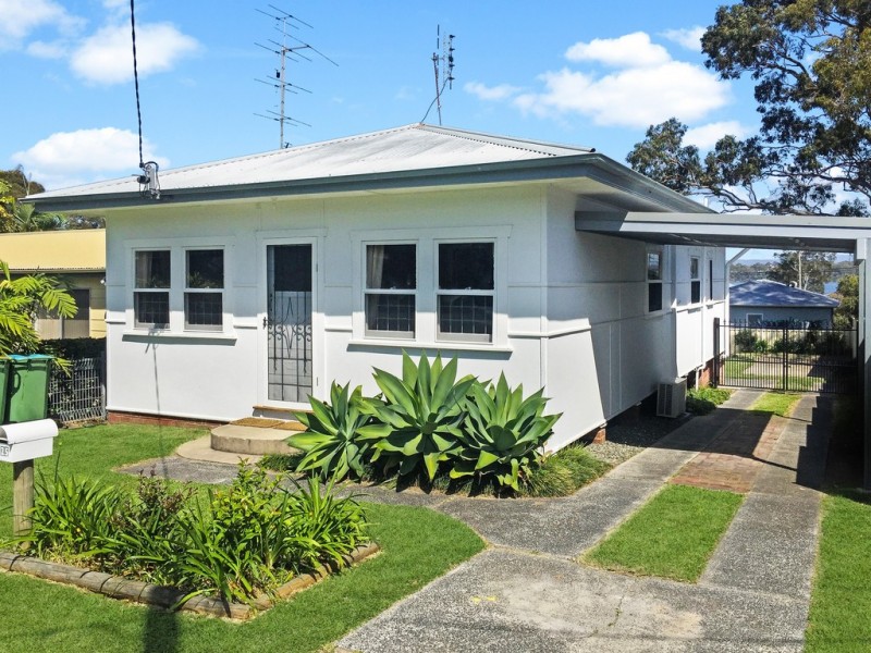 25 Marmion Street, Mannering Park NSW 2259