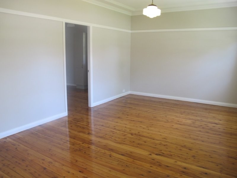 25 Marmion Street, Mannering Park NSW 2259