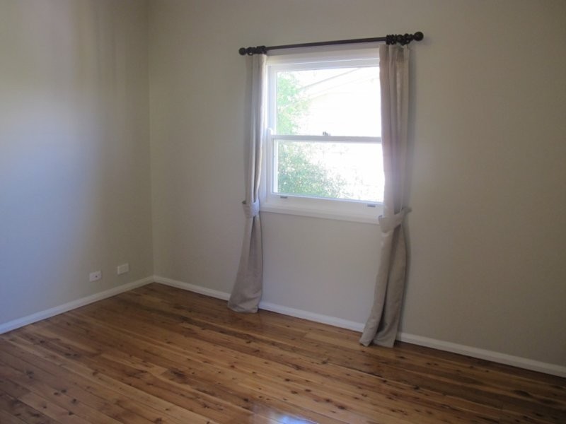 25 Marmion Street, Mannering Park NSW 2259