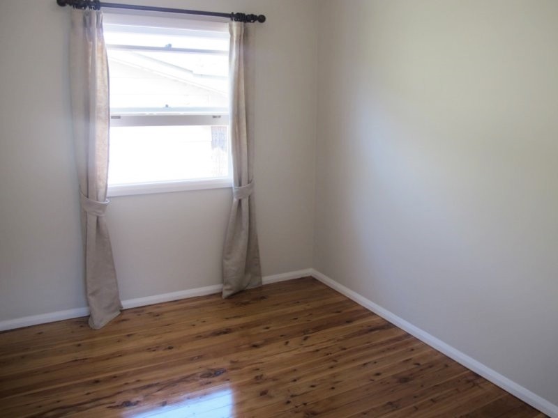 25 Marmion Street, Mannering Park NSW 2259