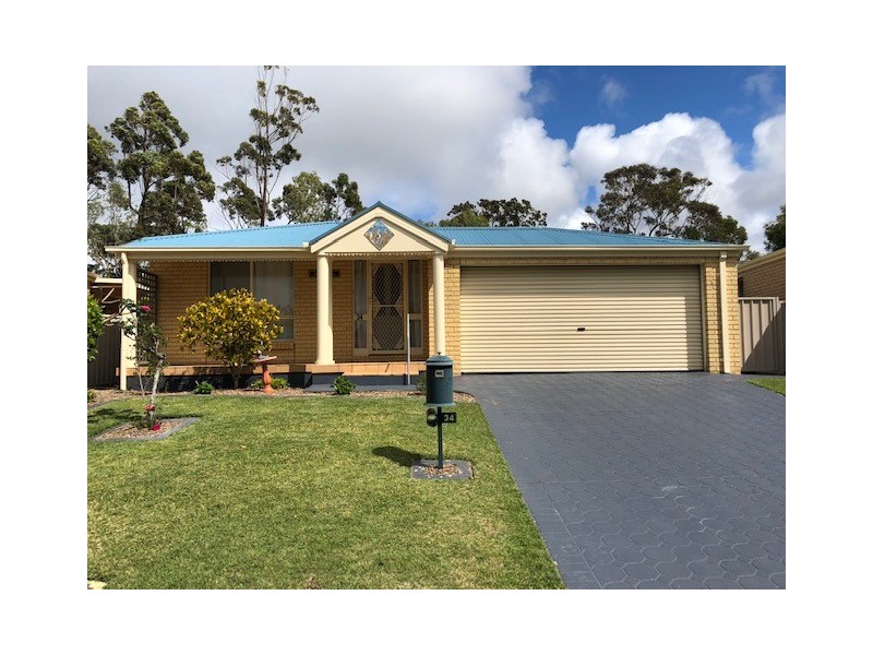 34 Woodbridge Cres, Lake Munmorah NSW 2259