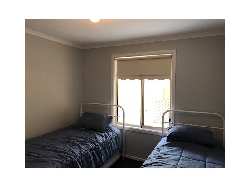 34 Woodbridge Cres, Lake Munmorah NSW 2259