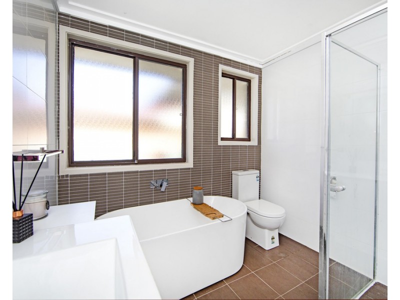 25 Ahina Avenue, Halekulani NSW 2262