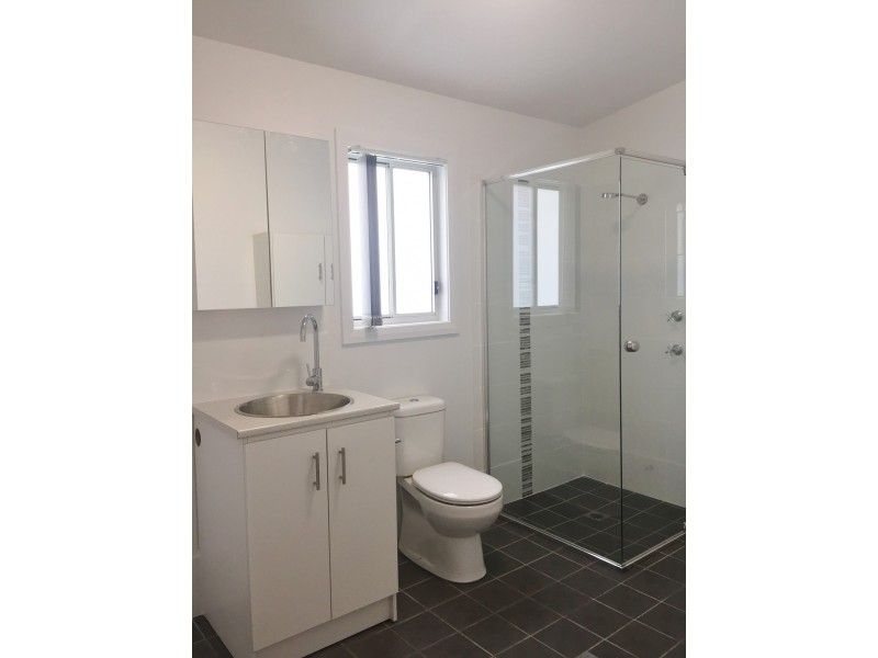 6a Kala Avenue, Budgewoi NSW 2262