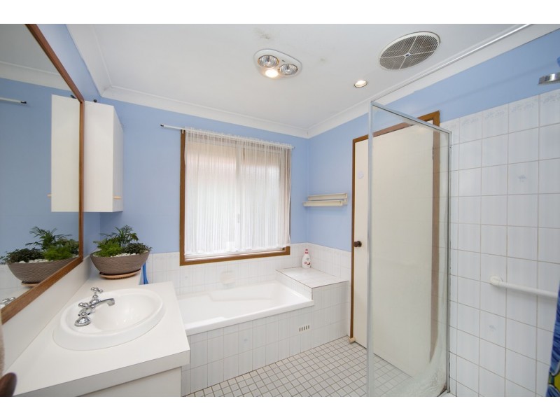 18 Girraween Street, Buff Point NSW 2262