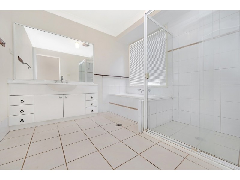 6 Bangalay Close, Blue Haven NSW 2262