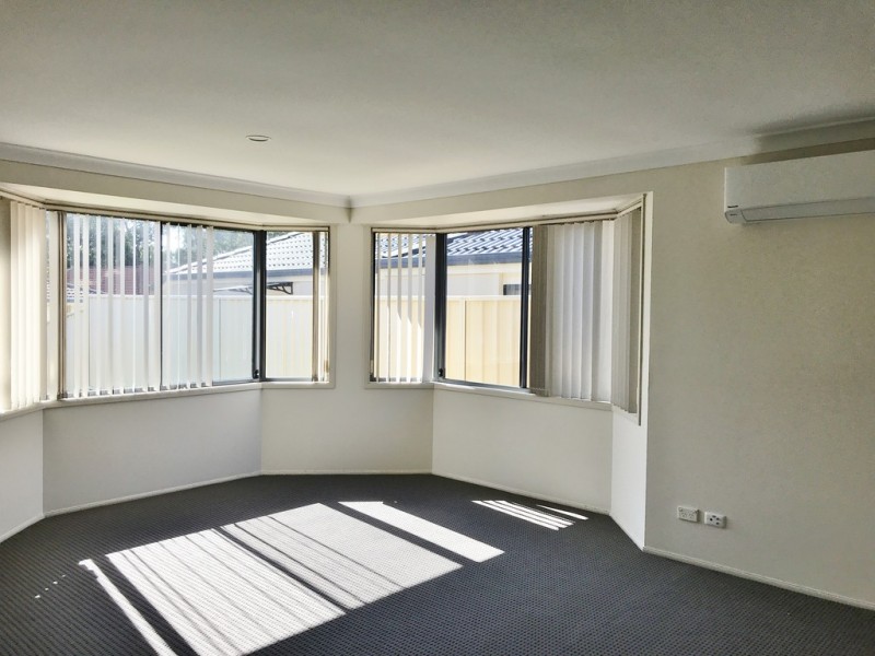 2 Bancroft Close, Blue Haven NSW 2262