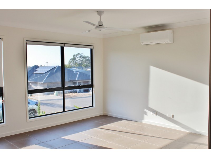 2/7D Trinity Point Drive, Morisset Park NSW 2264