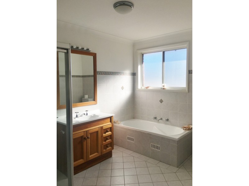 8 Bodalla Road, Lake Munmorah NSW 2259