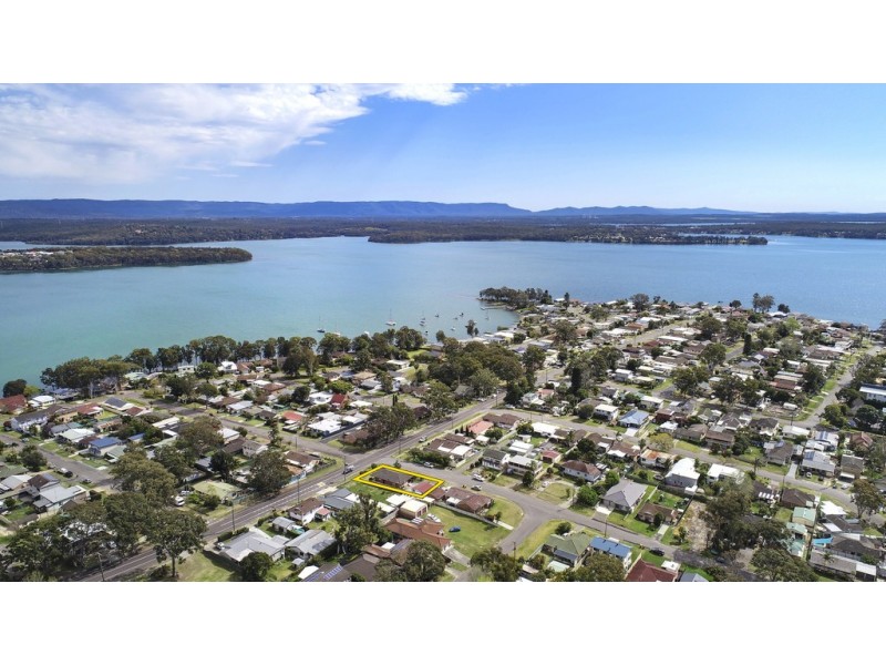 28 Vales Road, Mannering Park NSW 2259