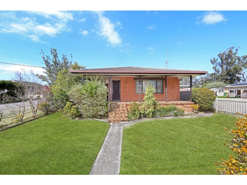 28 Vales Road, Mannering Park NSW 2259