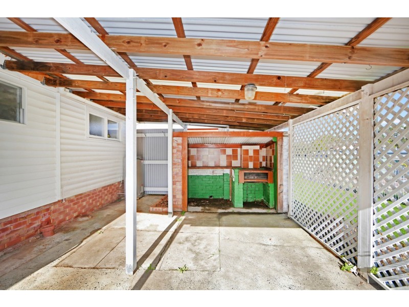 22-24 Woolana Avenue, Budgewoi NSW 2262