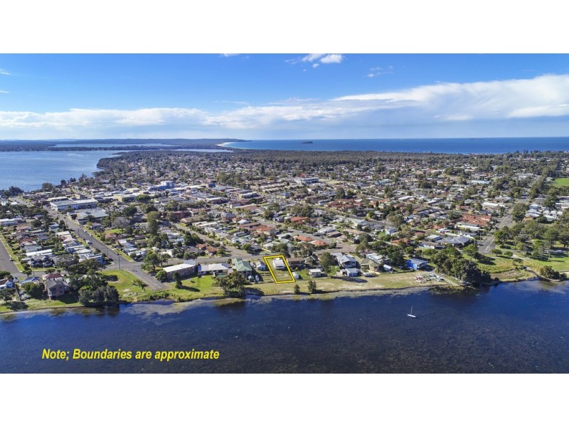 63 Moss Avenue, Toukley NSW 2263