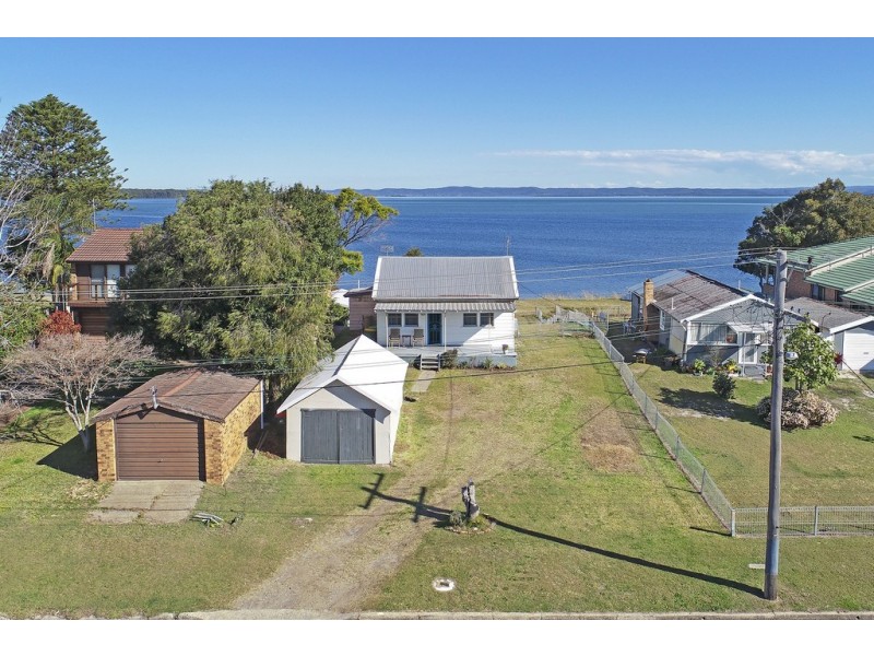 63 Moss Avenue, Toukley NSW 2263