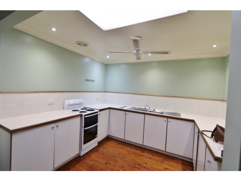 39 Ourringo Avenue, Lake Haven NSW 2263