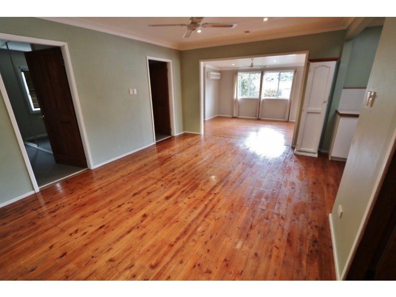 39 Ourringo Avenue, Lake Haven NSW 2263