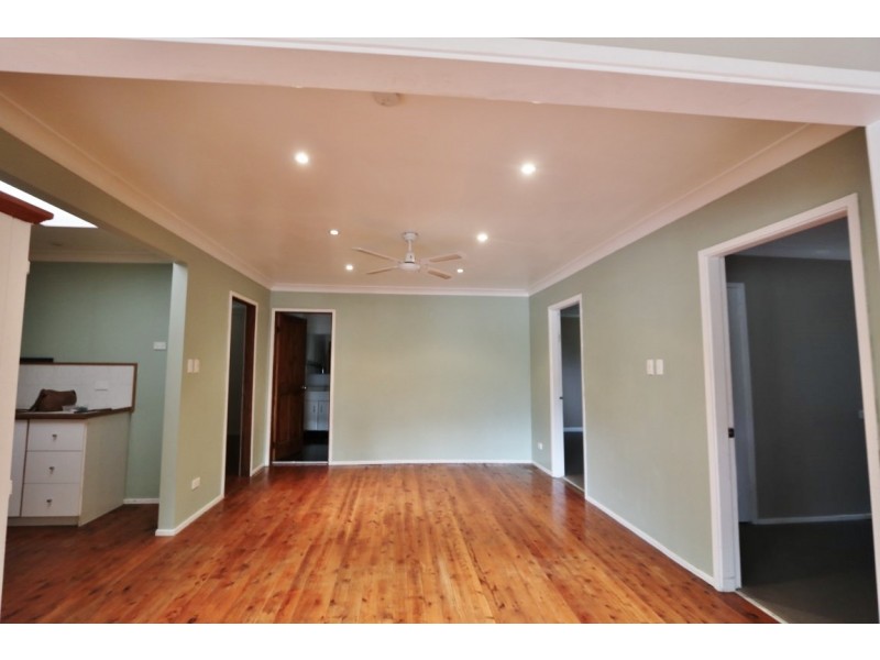 39 Ourringo Avenue, Lake Haven NSW 2263