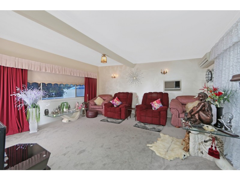 66 Warrina Avenue, Summerland Point NSW 2259