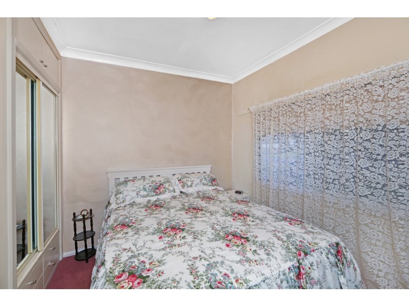 66 Warrina Avenue, Summerland Point NSW 2259