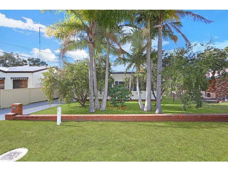 66 Warrina Avenue, Summerland Point NSW 2259