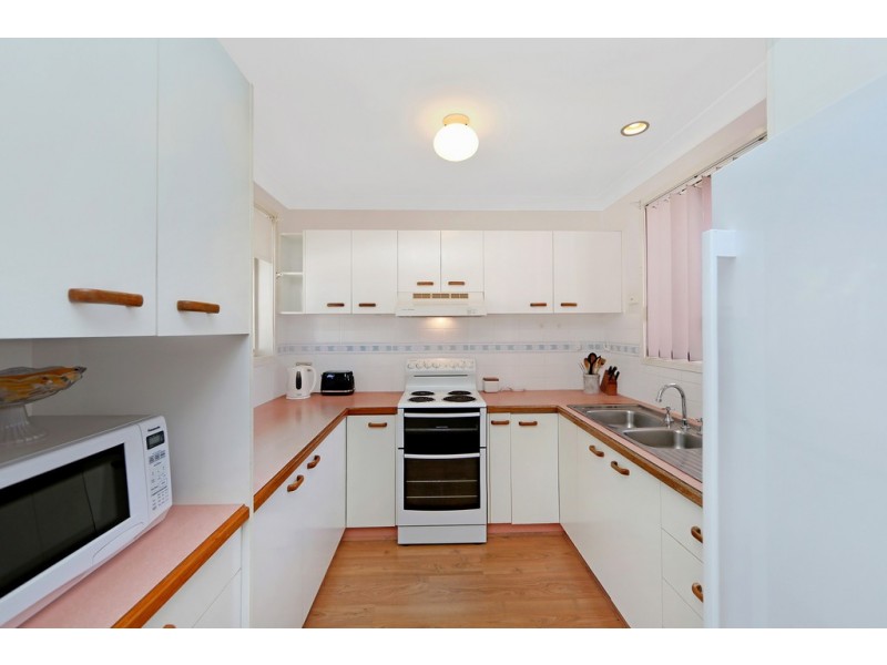 2/10 Valencia Street, Gorokan NSW 2263