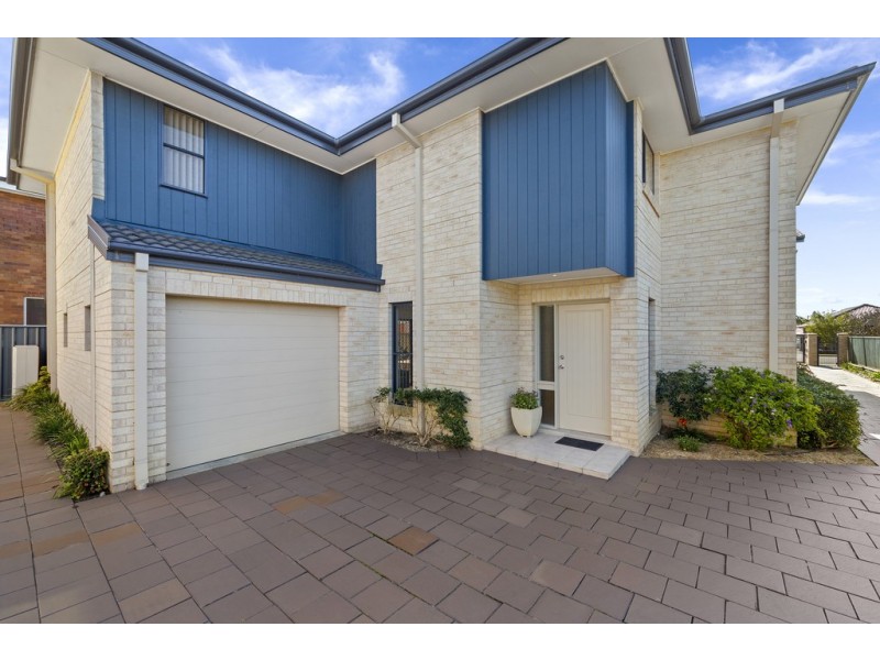 2/27 Benelong Street, The Entrance NSW 2261