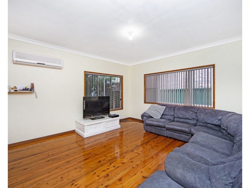 1 Annabel Avenue, Lake Munmorah NSW 2259