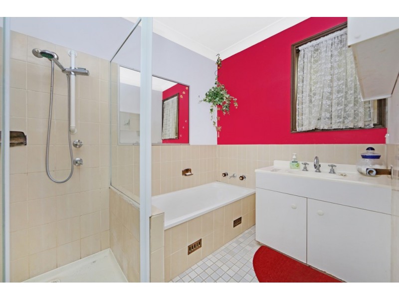 19 Gilbert Avenue, Gorokan NSW 2263