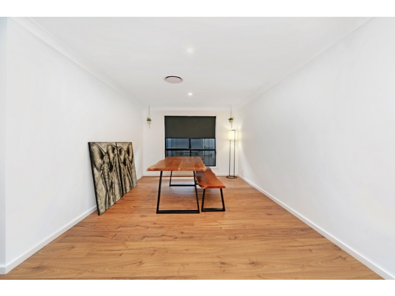 27 Rosemeadow Drive, Gwandalan NSW 2259