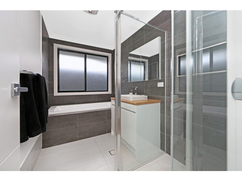 27 Rosemeadow Drive, Gwandalan NSW 2259