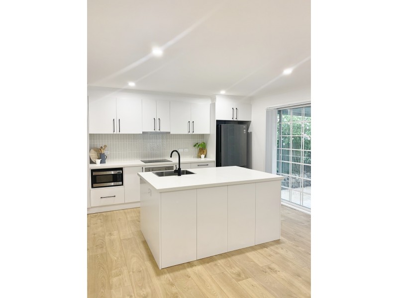 34 Twin Lakes Drive, Lake Haven NSW 2263