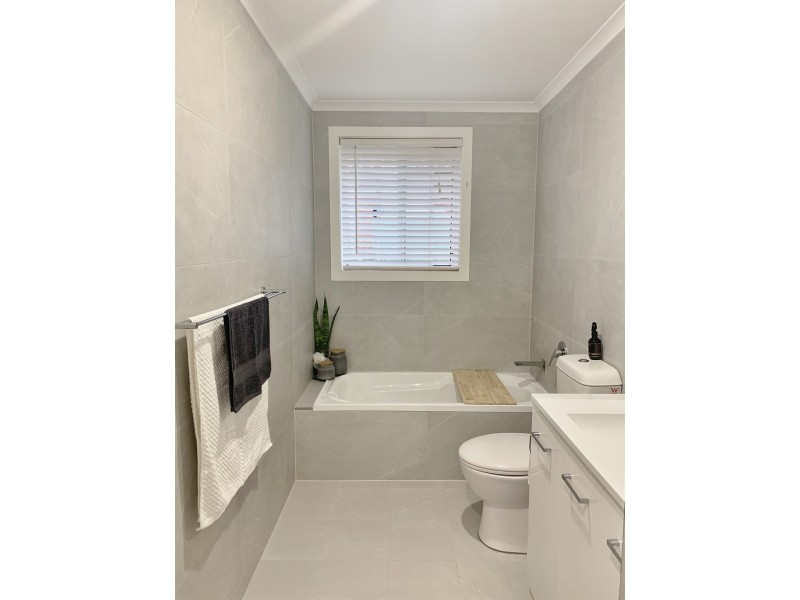 34 Twin Lakes Drive, Lake Haven NSW 2263