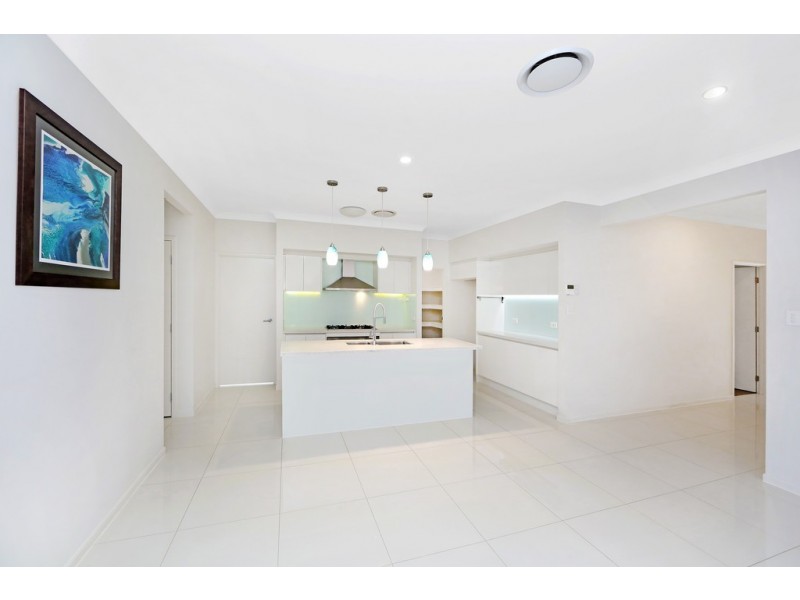 7 Fairmont Boulevard, Hamlyn Terrace NSW 2259