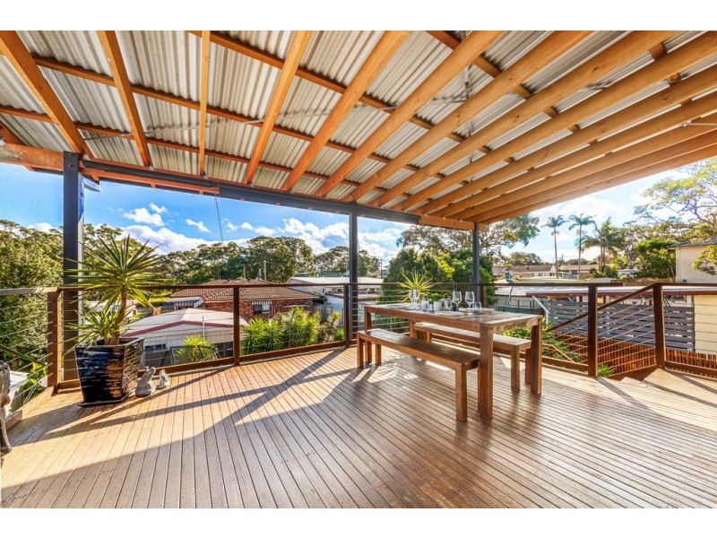 16 Adeline Avenue, Lake Munmorah NSW 2259