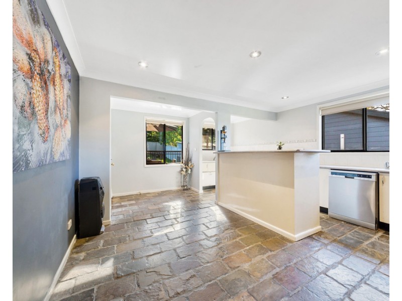 16 Donald Avenue, Kanwal NSW 2259