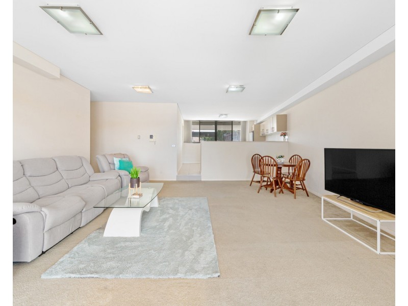 5/2-6 Warrigal Street, The Entrance NSW 2261