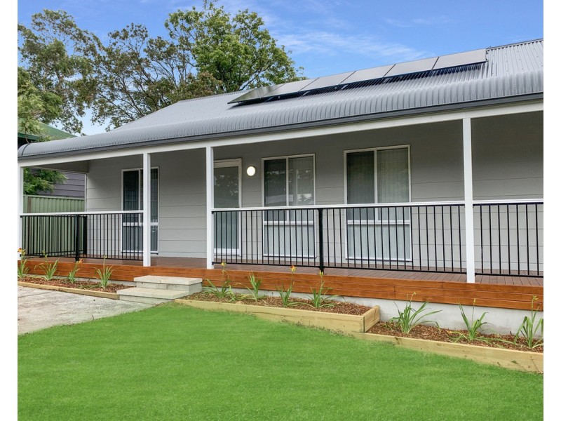 101 Elizabeth Bay Drive, Lake Munmorah NSW 2259