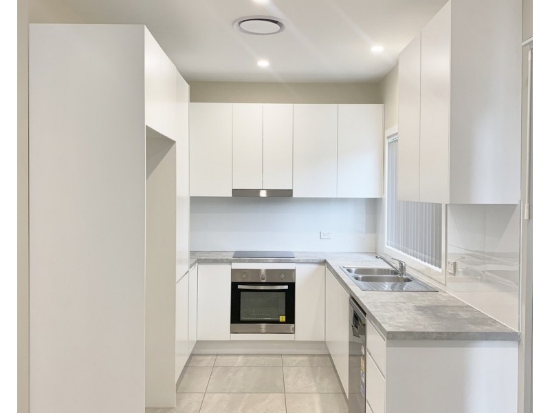 101 Elizabeth Bay Drive, Lake Munmorah NSW 2259