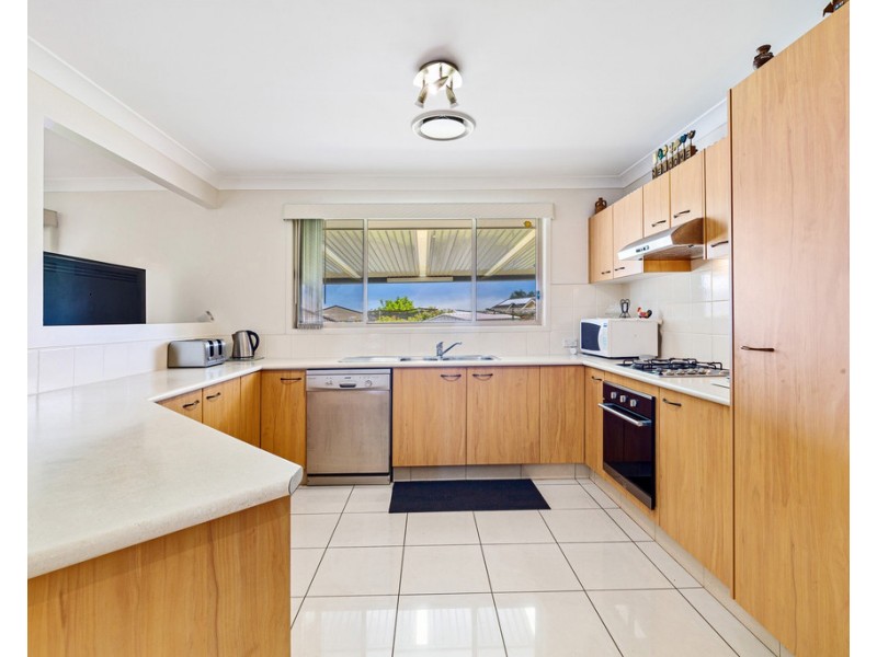 9 Crestleigh Close, Woongarrah NSW 2259