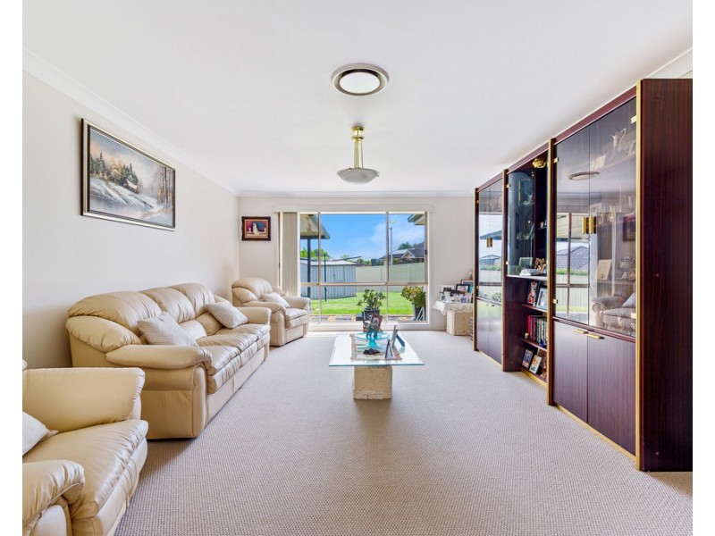 9 Crestleigh Close, Woongarrah NSW 2259