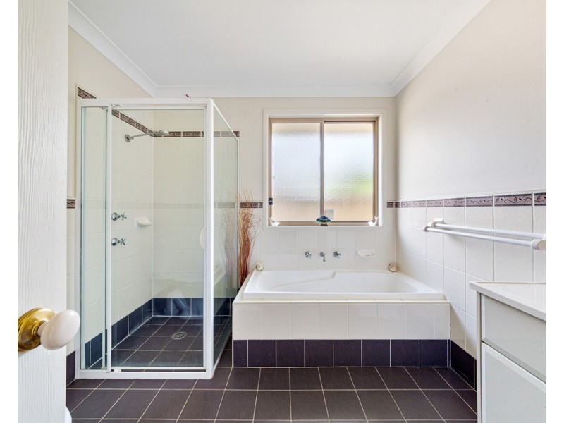 9 Crestleigh Close, Woongarrah NSW 2259