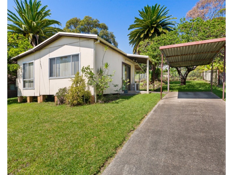10 Rays Road, Bateau Bay NSW 2261