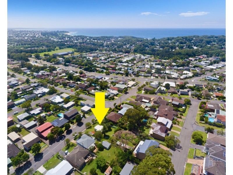 10 Rays Road, Bateau Bay NSW 2261