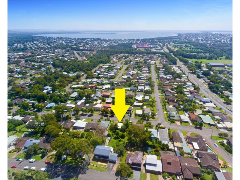 10 Rays Road, Bateau Bay NSW 2261
